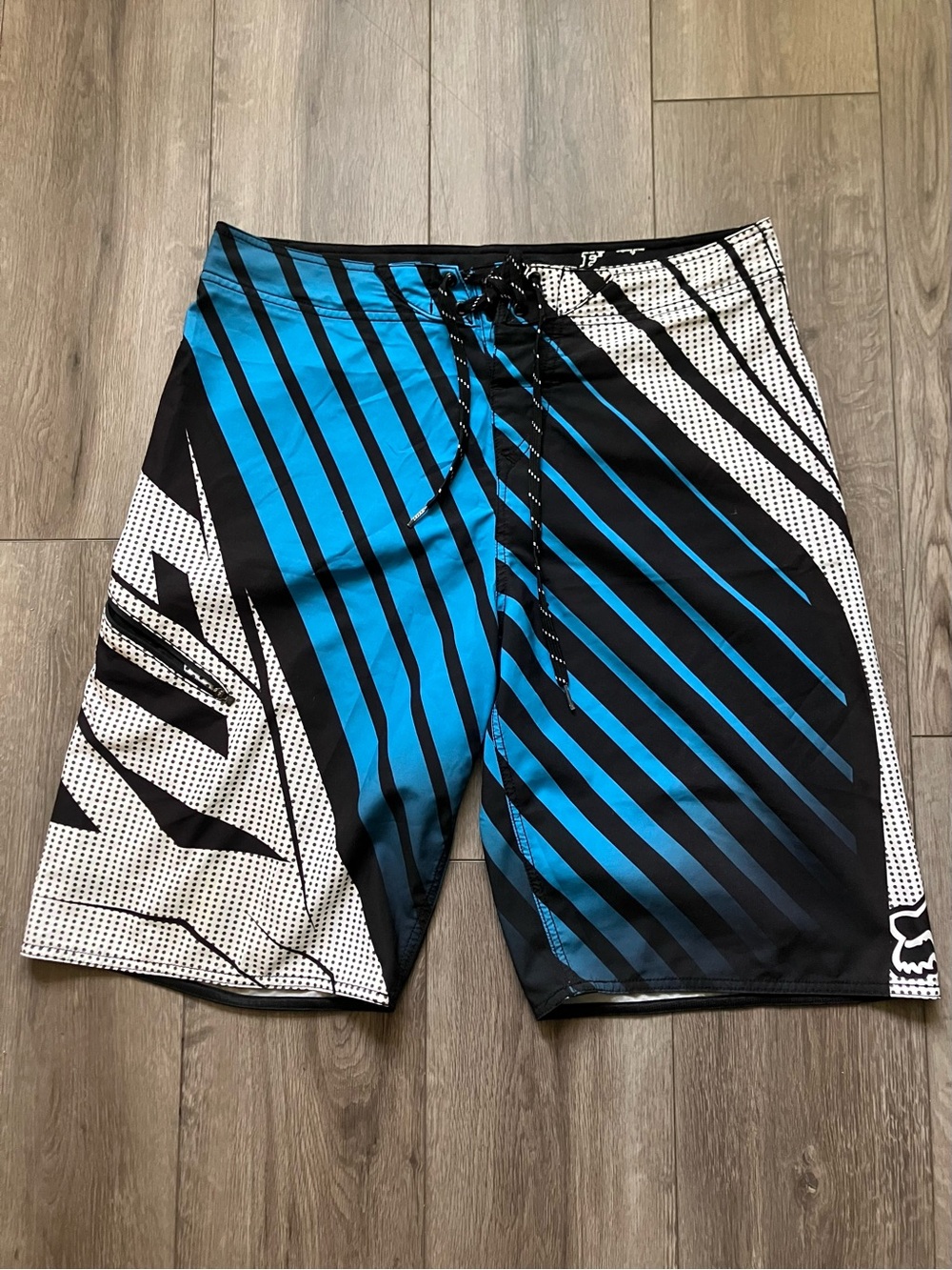 Fox Racing Mens Blue Graphic Striped Board Shorts Swim Trunks Size 34 Large